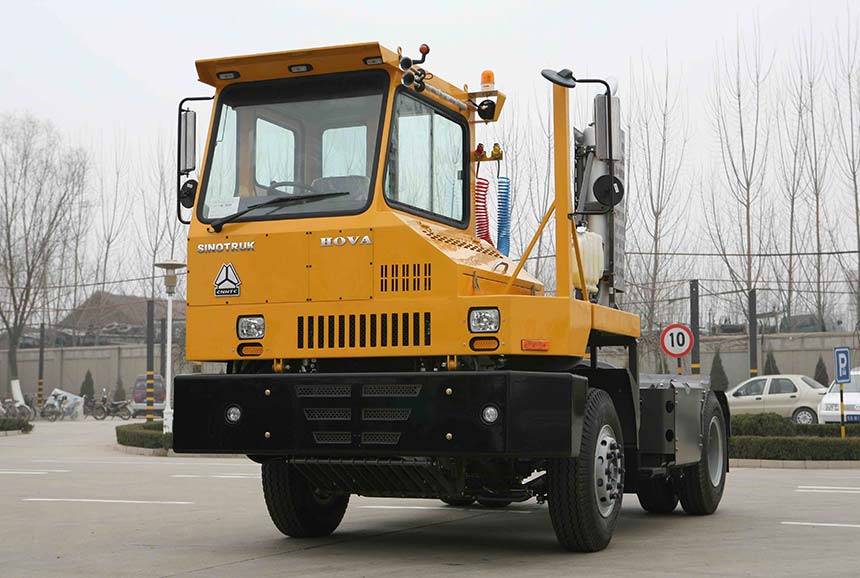 Hova Terminal Tractor
